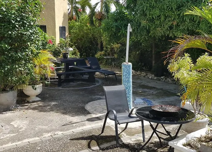Little Savoy New Apartment Runaway Bay