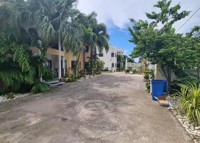 Apartment Little Savoy New Runaway Bay